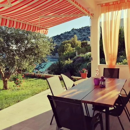 Apartament By The Sea Razanj, - 17452 Rogoznica (Sibenik-Knin)